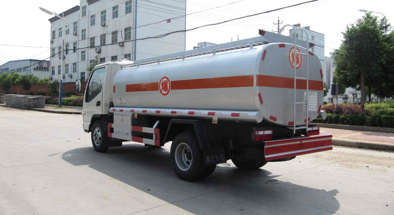  江淮骏玲加油车