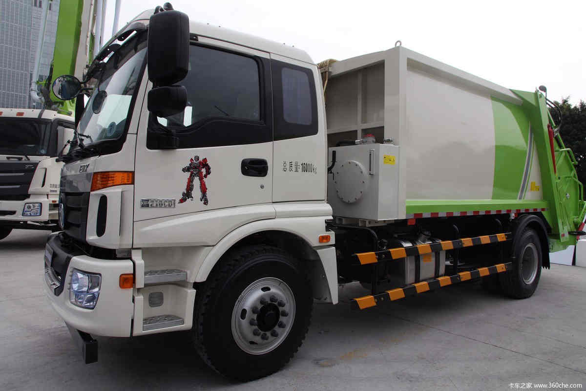  福田欧曼压缩式垃圾车