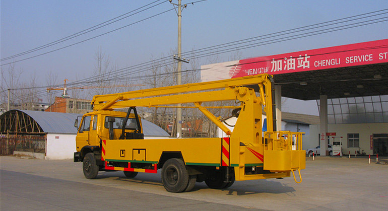  东风153高空作业车