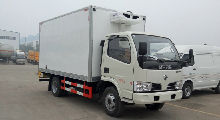  东风小多利卡冷藏车