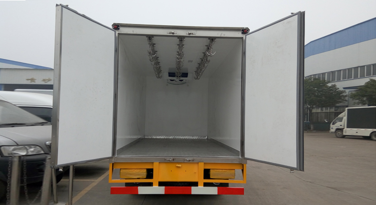  东风小多利卡冷藏车