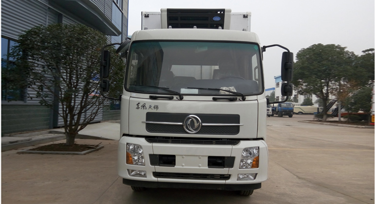  东风天锦冷藏车