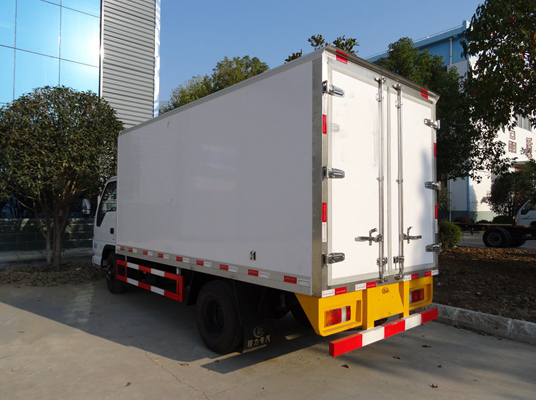  五十铃100P冷藏车