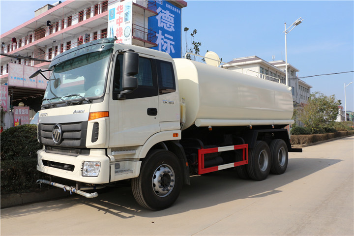  福田欧曼后八轮绿化喷洒车