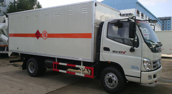  福田奥铃爆破器材运输车