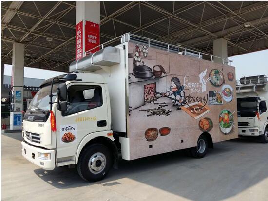  东风多利卡餐车