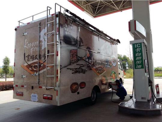  东风多利卡餐车
