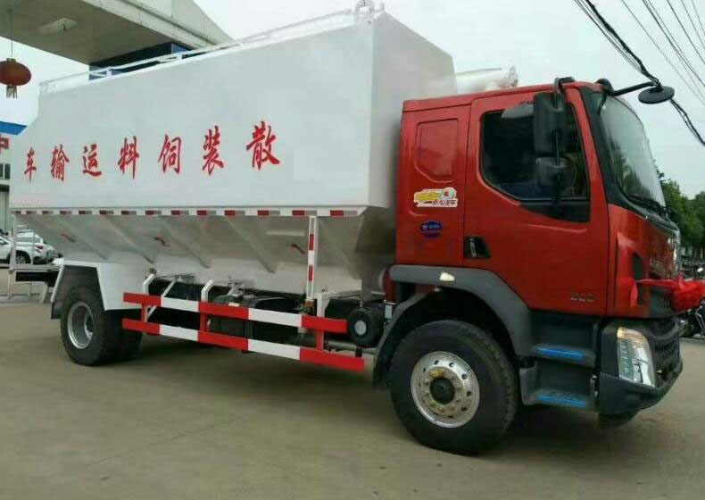  柳汽乘龙散装饲料运输车