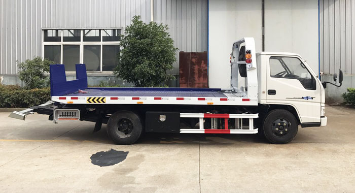  江铃蓝牌一拖二清障车