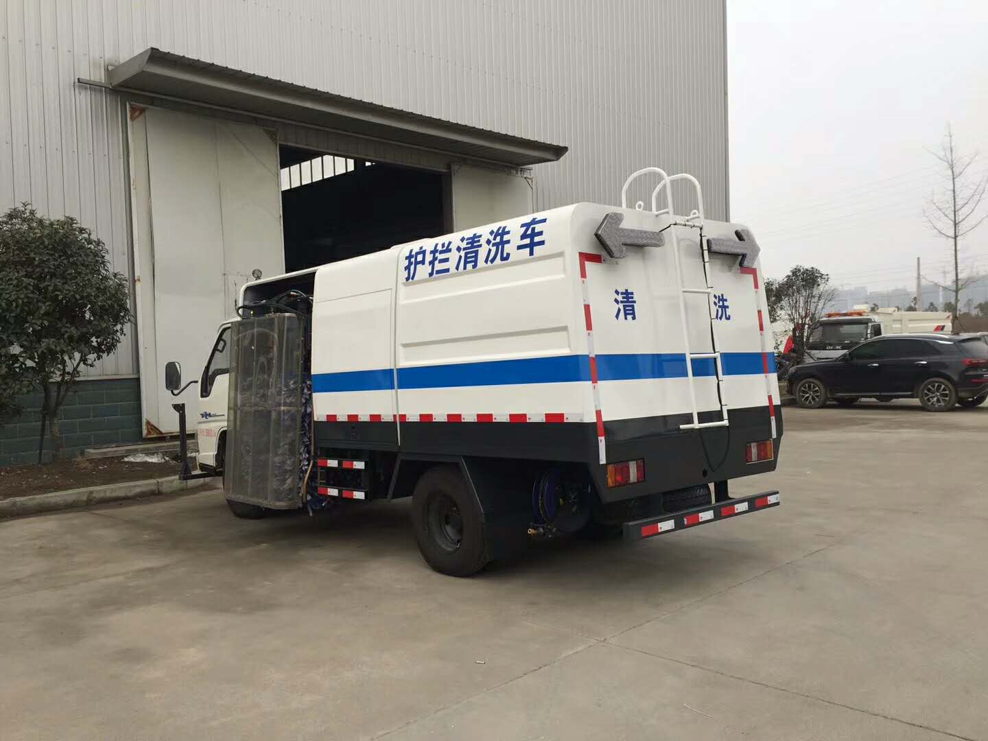  江铃护栏清洗车（免征）