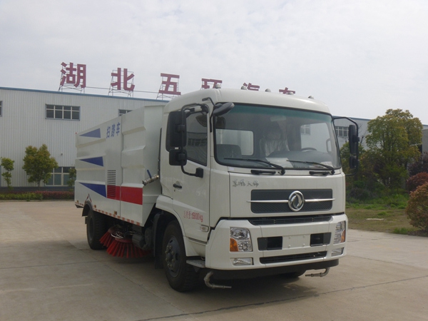 东风天锦扫路车（3.5方水7垃圾）