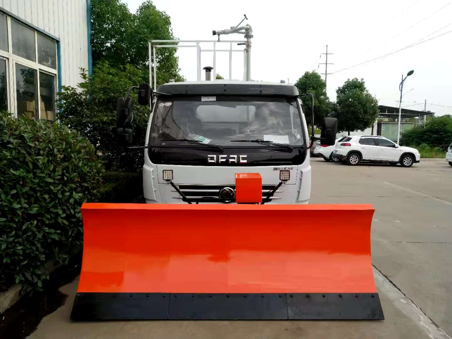 东风扫路车加装雪铲