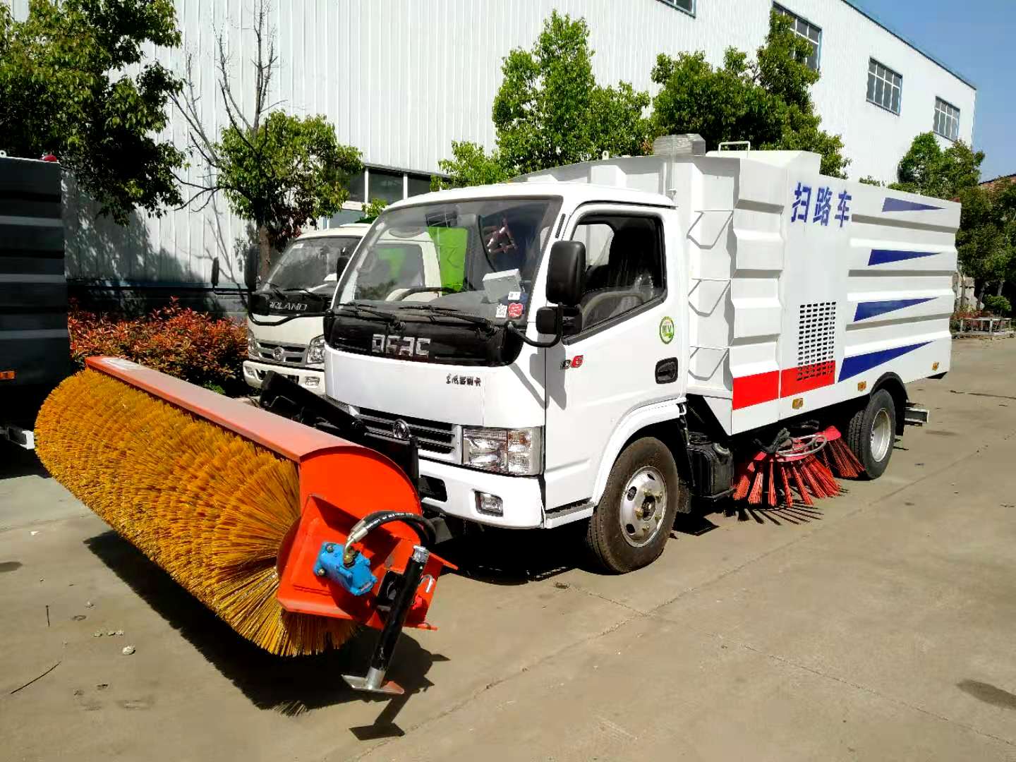 东风扫路车加装雪滚